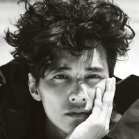 Aku bisa mengerti kenapa setiap orang mati-matian ingin jadi selebriti. Tapi serius deh, bayaran mereka makin lama makin terlalu mahal sekarang ini, komentar netizen. Foto: Istimewa