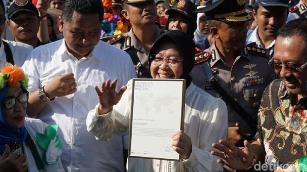 Wah, Lee Kuan Yew City Prize Diarak Risma Keliling Kota