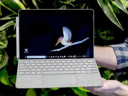 Penampakan Tablet Rp 5 Jutaan Microsoft Surface Go