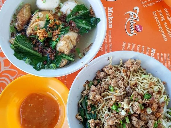 10 Racikan Mie Ayam Bangka dari Netizen Ini Cocok Buat Makan Siang!