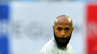Thierry Henry dan Para Pelatih Lulusan Skuat Prancis 1998