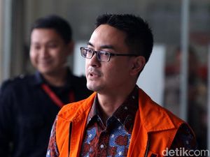 Dari Lintas Fraksi, Mereka Ini yang Terima Duit Ketok Palu Zumi Zola
