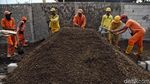 Trotoar di Depan Wisma Atlet Kemayoran Diperbaiki