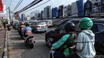 Kabel Menjulur ke Bawah, Ancam Pengendara