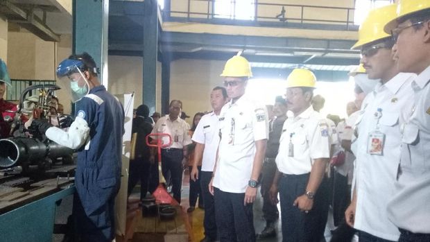  Sandiaga berpesan agar peserta pelatihan tak hanya berlatih bekerja tapi juga mengembangkan usahanya.