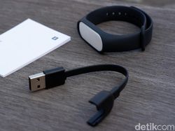 Unboxing Mi Band 3, Gelang Pintar Ramah Kantong