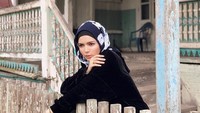  Bahkan Vivi juga sudah menampilkan koleksinya di New York Fashion Week 2018 lalu. Dok. Instagram/vivizubedi