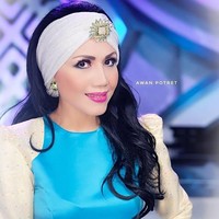  Rita memulai debut kariernya di industri musik Indonesia pada tahun 1970-an. Namanya pun mulai populer sejak berduet dengan raja dangdut, Rhoma Irama. Foto: dok. Instagram @ritsu1909