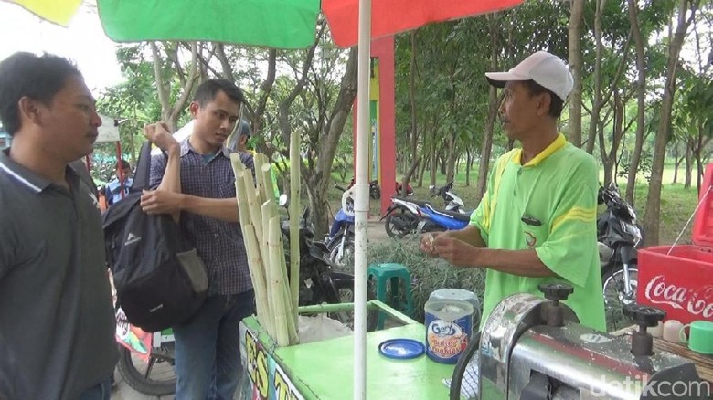 Penjual Es Tebu Naik Haji, Istri: Suami Tak Tahu Punya Tabungan Penjual Es Tebu Naik Haji, Istri: Suami Tak Tahu Punya Tabungan