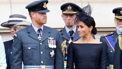 Meghan Markle 3 Kali Ganti Baju dalam Sehari, yang Mana Gaya Favoritmu?