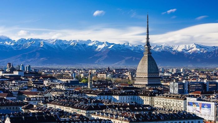 Foto Turin Rumah Baru Cristiano Ronaldo
