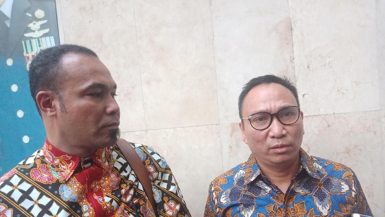 Bantah Pardan Boneka, Pihak Yudi Ancam Polisikan Pengacara Ronny Bantah Pardan Boneka, Pihak Yudi Ancam Polisikan Pengacara Ronny