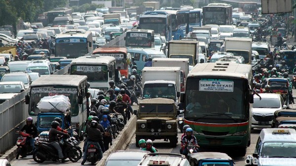 Begini Potret Semrawutnya Jalanan Ibu Kota