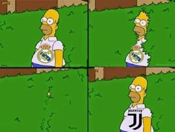 Bagi fans Madrid, langkah pertama jelas mengganti seragamnya dari putih polos dengan garis-garis Juventus. (Foto: Twitter @MCshizzle)
