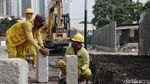 Trotoar di Depan Wisma Atlet Kemayoran Diperbaiki