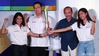 Kirab obor akan dimulai dari New Delhi, India, tempat pertama kali Asian Games digulirkan, kemudian diterima di Yogyakarta pada 18 Juli dan dibawa keliling beberapa kota dengan kurang lebih 18 ribu km dan diterima Presiden RI Joko Widodo di Istana Negara.