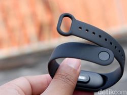 Unboxing Mi Band 3, Gelang Pintar Ramah Kantong
