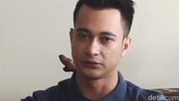 Eza Gionino pun mengatakan bahwa sampai kapan pun ia akan tetap menjadi anak Ruch Gaya meskipun pernikahannya tak kunjung direstui oleh sang bunda.