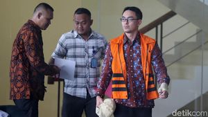 Zumi Zola Diperiksa Terkait Kasus Gratifikasi