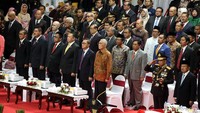 Acara ini juga dihadiri menteri kabinet seperti Mensesneg Pratikno, Kepala Staf Kepresidenan Moeldoko, Menteri PUPR Basuki Hadimuljono, Mendagri Tjahjo Kumolo, Menteri PPPA Yohana Yembise, Menhub Budi Karya Sumadi, Menperin Airlangga Hartarto hingga Mensos Idrus Marham.