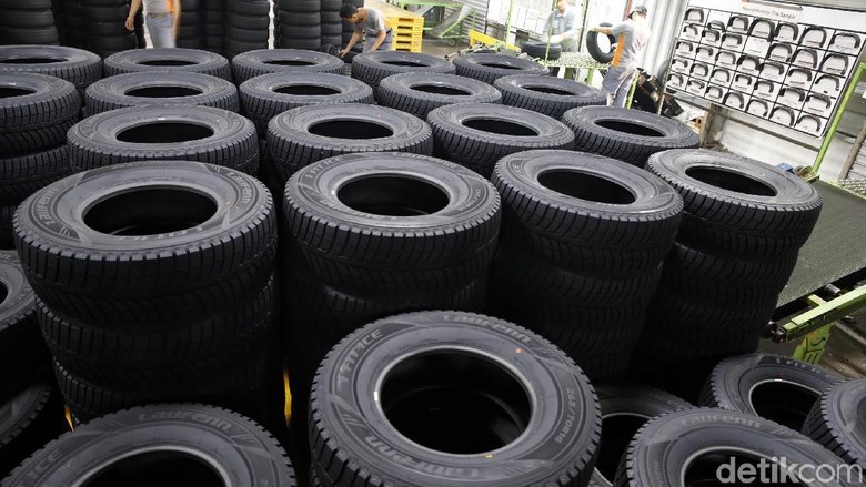 Ban di pabrik Hankook Foto: Rachman Haryanto Ban di pabrik Hankook Foto: Rachman Haryanto