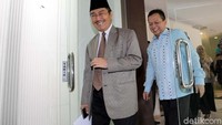 Diskusi tersebut dihadiri Ketua Umum ICMI Jimly Asshiddiqie, politisi senior PAN dan Ketua Komite Ekonomi dan Industri Nasional (KEIN) Soetrisno Bachir, Gubernur NTB M. Zainul Majdi alias Tuan Guru Bajang (TGB) sebagai wakil ketua Dewan Pakar ICMI yang hadir sebagai pembicara.