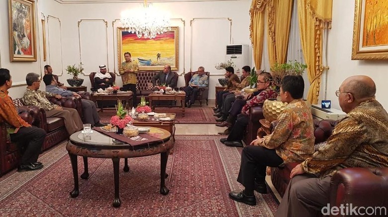 KJRI Jeddah Pastikan Jemaah Haji Makan Masakan Indonesia KJRI Jeddah Pastikan Jemaah Haji Makan Masakan Indonesia