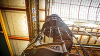 Yang unik, perpus ini direnovasi jadi lebih hidup namun tetap menggunakan konsep awal bangunan. Tangga yang digunakan untuk menjangkau lantai atas masih berbentuk spiral (Rijksmuseum Amsterdam)