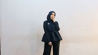 Banyak yang senang dan mendoakan Fitri Tropica berhijab ini. Foto: Dok. Instagram/fitrop