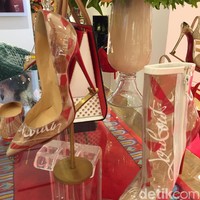 Diungkapkan Sarah Schneider selaku Marketing & Communication Executive Christian Louboutin untuk kawasan Asia, ini adalah kali pertamanya Louboutin bereksperimen dengan kertas bekas untuk koleksi sepatu bersol merah ikonisnya. (Foto: Daniel Ngantung/Wolipop)