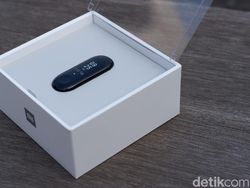 Unboxing Mi Band 3, Gelang Pintar Ramah Kantong