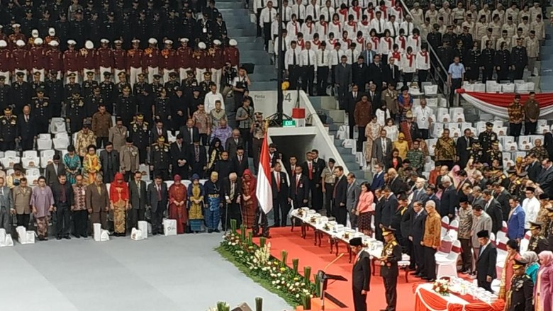 Jokowi: Penegakan Hukum Harus Profesional dan Transparan Jokowi: Penegakan Hukum Harus Profesional dan Transparan