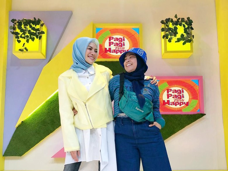 Nikita Mirzani Berhijab, Yusuf Mansur: Perbaikan dan Hidayah Hak Semua Orang Nikita Mirzani Berhijab, Yusuf Mansur: Perbaikan dan Hidayah Hak Semua Orang
