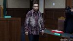 Sidang Perdana Tersangka Korupsi Pembangunan IPDN Agam