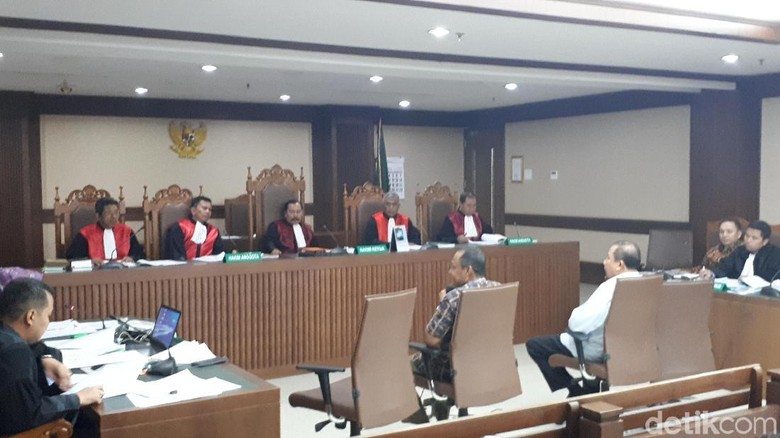 Saksi Ini Ngaku Diminta Bupati Rudy Uang Akomodasi Rakernas PDIP Saksi Ini Ngaku Diminta Bupati Rudy Uang Akomodasi Rakernas PDIP