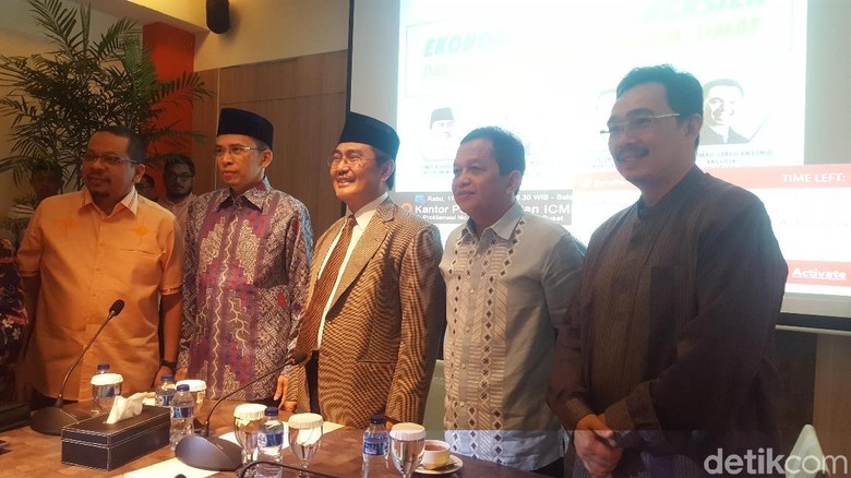 TGB Klaim Pertumbuhan Ekonomi di NTB Berkembang Pesat TGB Klaim Pertumbuhan Ekonomi di NTB Berkembang Pesat