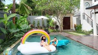 Titi Kamal dan Christian Sugiono ke Bali akhir bulan lalu bersama kedua anaknya (titi_kamall/Instagram)