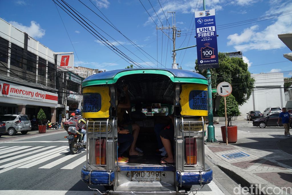 jeepney manila