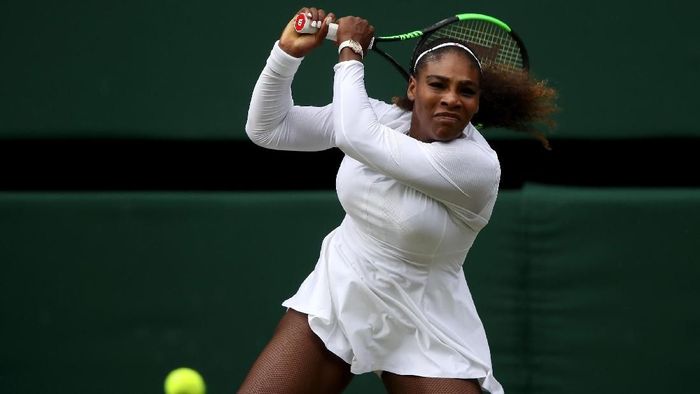 Serena Williams lolos ke babak semifinal Wimbledon (Foto: Julian Finney/Getty Images) Serena Williams lolos ke babak semifinal Wimbledon (Foto: Julian Finney/Getty Images)
