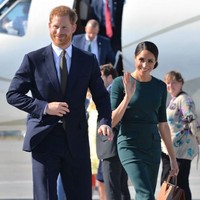 Sejak Desember 2018, sejumlah ajudan Meghan mengundurkan diri. Isunya adalah karena karena banyaknya permintaan dari sang mantan aktris itu. Sampai April 2018, sudah ada empat asistennya yang mengundurkan diri. Amy Pickerill menjadi orang keempat yang mengundurkan diri setelah bekerja untuk Meghan dalam beberapa bulan. Sebelumnya adalah Samantha Cohen dan Melissa Touabti yang keluar lebih dulu. Selain asisten pribadi, bodyguard wanita Meghan juga keluar di bulan Januari lalu. Foto: Getty Images