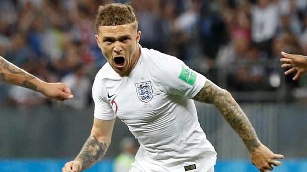 Kieran Trippier mencitakan gol dari tendangan bebas melengkung ke gawang Kroasia.