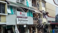 Ledakan itu tepatnya terjadi di Ruko Grand Wijaya Center, Jalan Wijaya II, Kebayoran Baru, Jakarta Selatan pada Kamis (12/7/2018) sekira pukul 04.30 WIB.Foto: Yulida Medistiara/detikcom