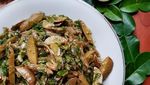 Makan Siang Mantap Pakai Jengkol Mercon dan Cabe Ijo yang Pedas