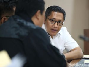 Keluarga dari Blitar Berangkat ke Bandung Sambut Bebasnya Anas Urbaningrum