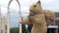 Biaya Rp 963,7 juta yang digelontorkan untuk pembuatan tupai tersebut berasal dari dana pajak. Beberapa pihak menilai dana sebesar itu bisa digunakan untuk hal lebih berguna.  (Foto: Dok. YouTube via Fox News)