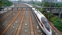 Kereta ini bernama Fuxing Bullet Train yang berangkat dari Stasiun Kereta Beijing Selatan di Beijing. Fuxing artinya rejuvenation atau muda kembali. Chinaplus/Istimewa.