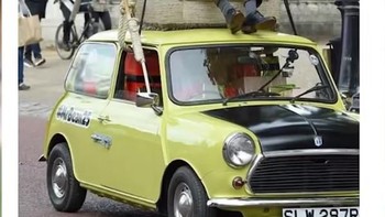 Inggris digambarkan sebagai Mr Bean balik ke rumah.Foto: Internet
