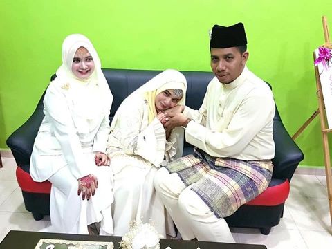 Viral, Ungkapan Istri Pertama yang Merelakan Suaminya Untuk Berpoligami Viral, Ungkapan Istri Pertama yang Merelakan Suaminya Untuk Berpoligami