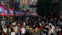 Kota Shanghai juga termasuk dalam kota paling sibuk di dunia. Karena di kota ini roda perekonomian China berputar. China Photos/Getty Images.