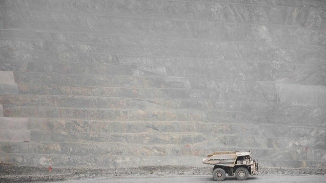 Jokowi Cerita Perjuangan RI Rebut 51% Saham Freeport